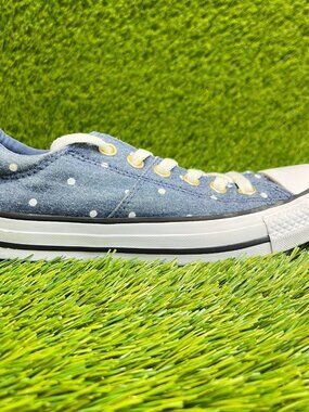 Converse Chuck Taylor All Star Womens Size 7 Blue White Athletic Shoes Sneakers